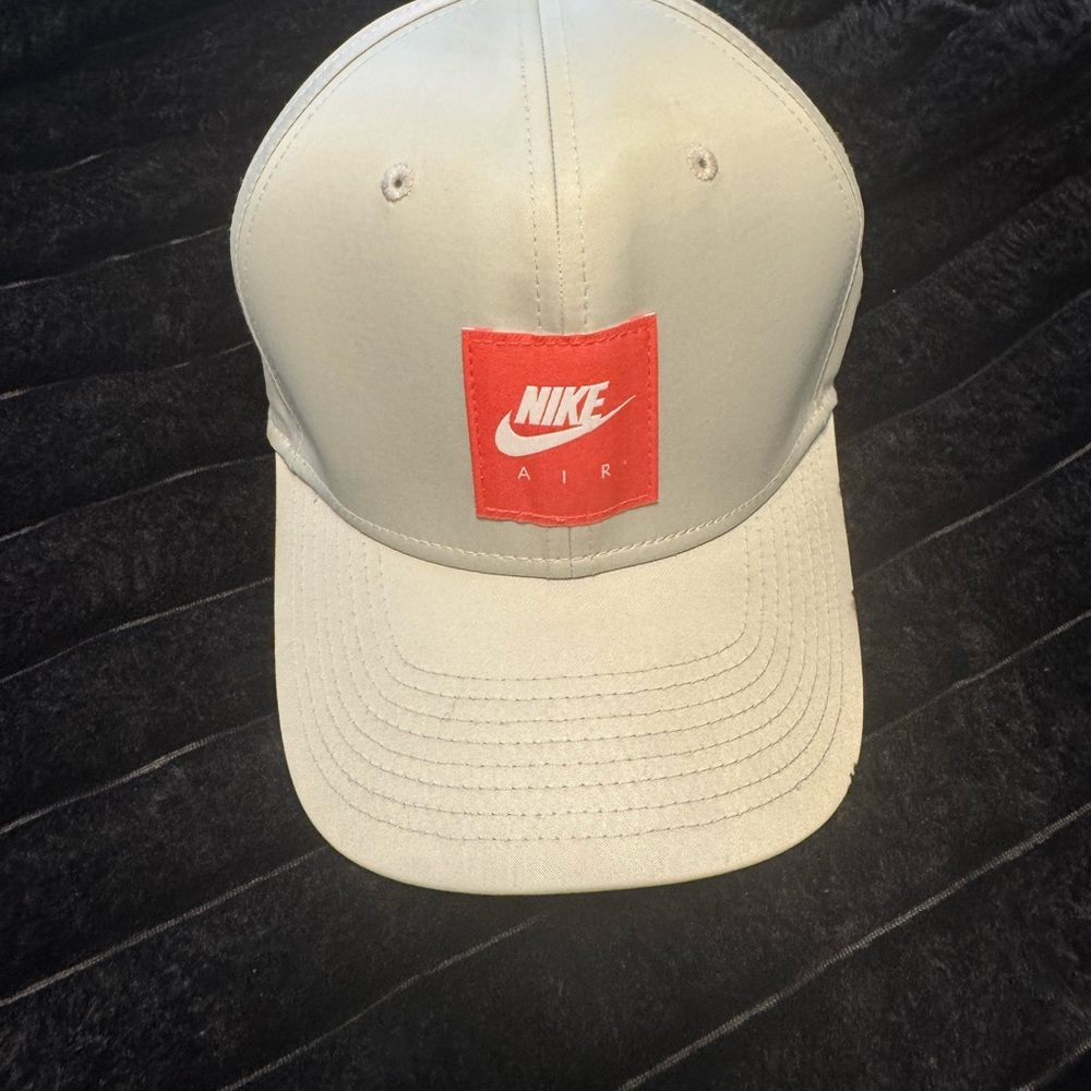 Nike Gray and Peach Hat Classic Design